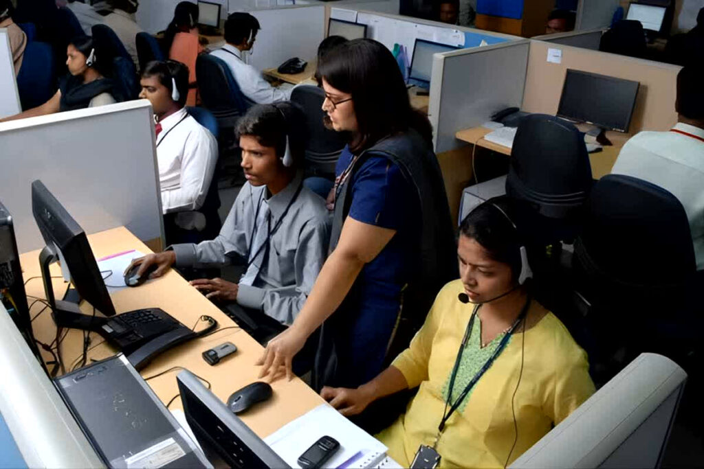 Amazon Layoffs News Today: दिवाली के बाद शुरू हुई कर्मचारियों की छटनी, एक झटके में बेरोजगार हो जाएंगे 30000 कर्मचारी / Image: File