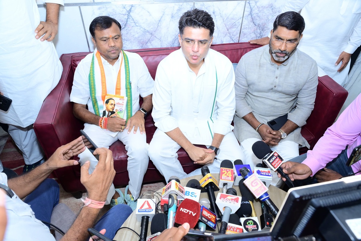 Raipur News: PCC चीफ दीपक बैज और प्रदेश प्रभारी सचिन पायलट से इस्तीफा की मांग, जानें किसने और क्यों की ये मांग?