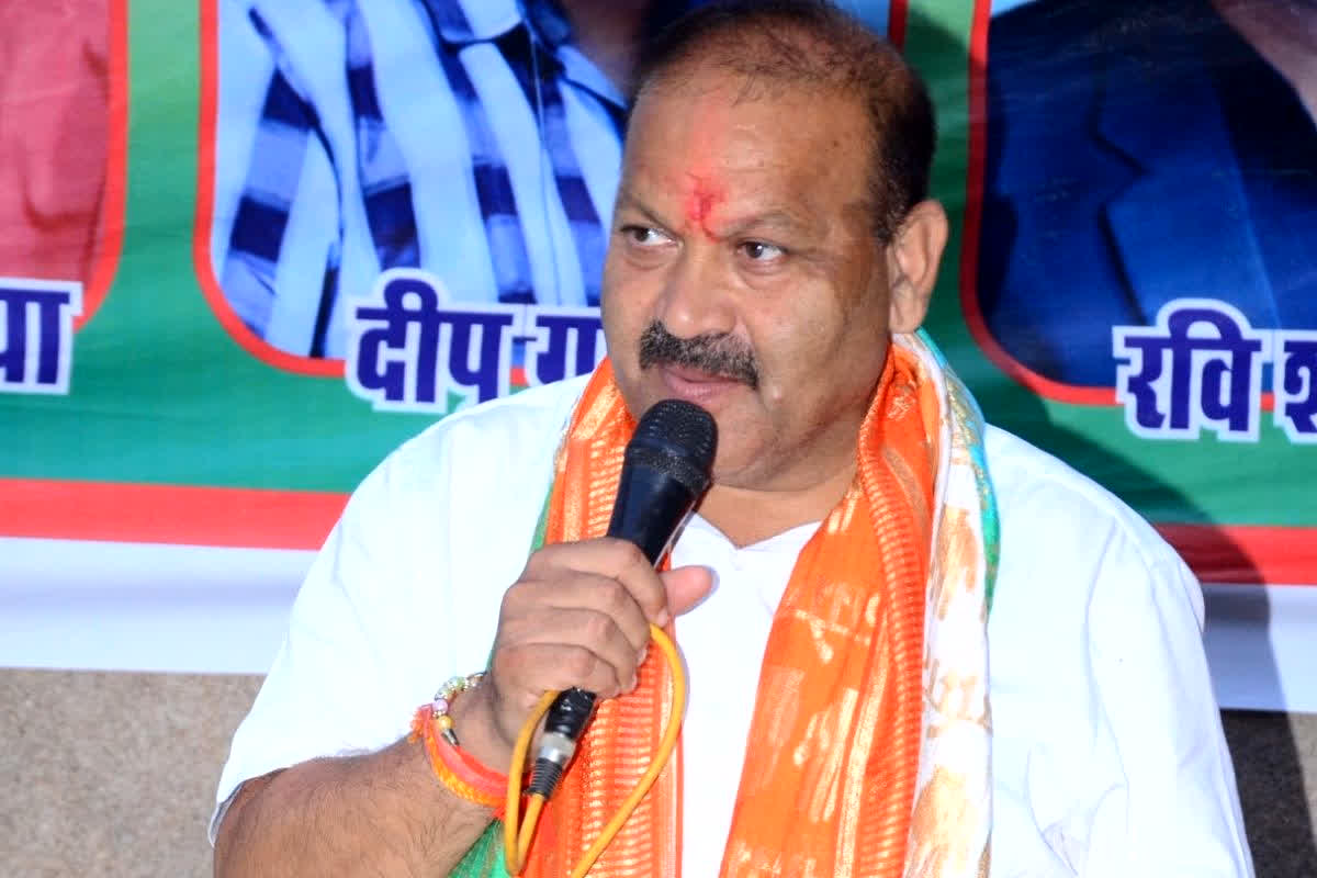 Gwalior News: ‘इस वजह से मुझे सभी कहते हैं एक्स-MLA’, कांग्रेस विधायक की अनोखी परेशानी, भरे मंच से विधानसभा अध्यक्ष से लगाई ये गुहार