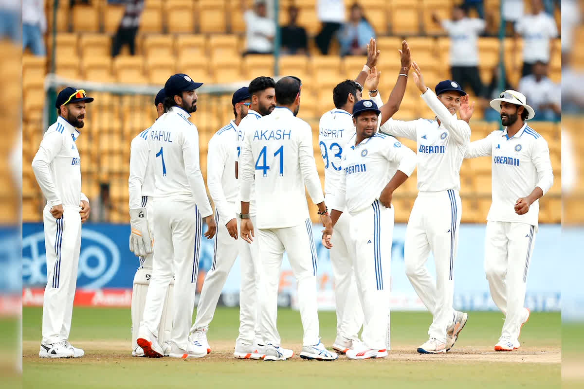 India vs West Indies 1st Test Match: पहले टेस्ट में टीम इंडिया की शानदार जीत, वेस्टइंडीज को पारी और 140 रनों से दी मात