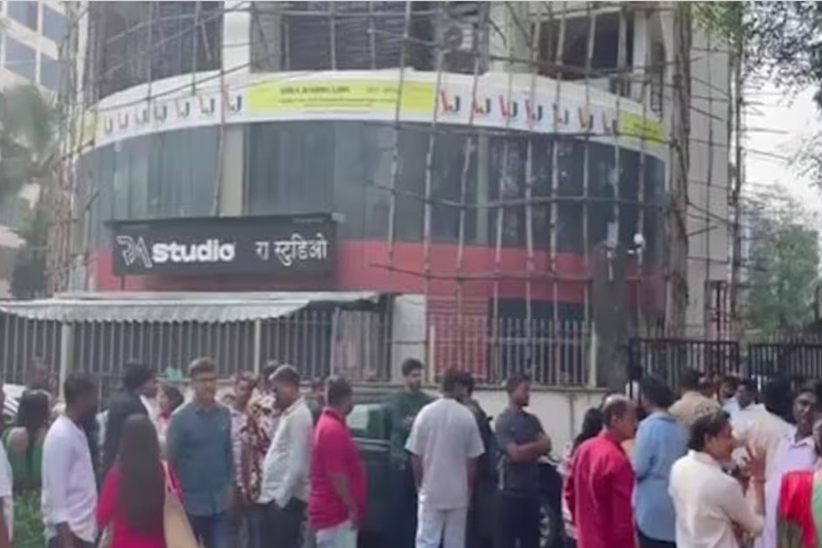 Mumbai News: मुंबई के RA स्टूडियो में 17 बच्चों को बनाया बंधक, आरोपी की पुलिस फायरिंग में मौत