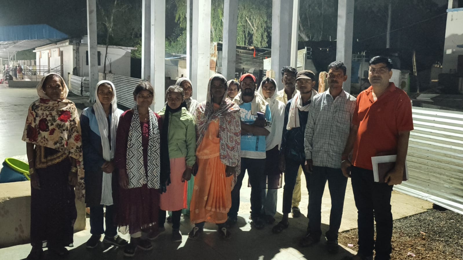 Maihar News: मैहर के 12 मजदूरों को महाराष्ट्र में बनाया बंधक, जबरन काम करवाने का मामला आये सामने, अब हुआ कुछ बड़ा…