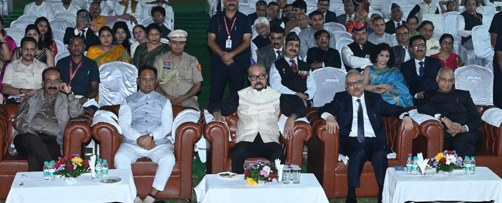 CG News: राजभवन में दीपावली मिलन समारोह का हुआ आयोजन, मुख्यमंत्री श्री साय सहित जनप्रतिनिधिगण एवं गणमान्य नागरिक रहे उपस्थित