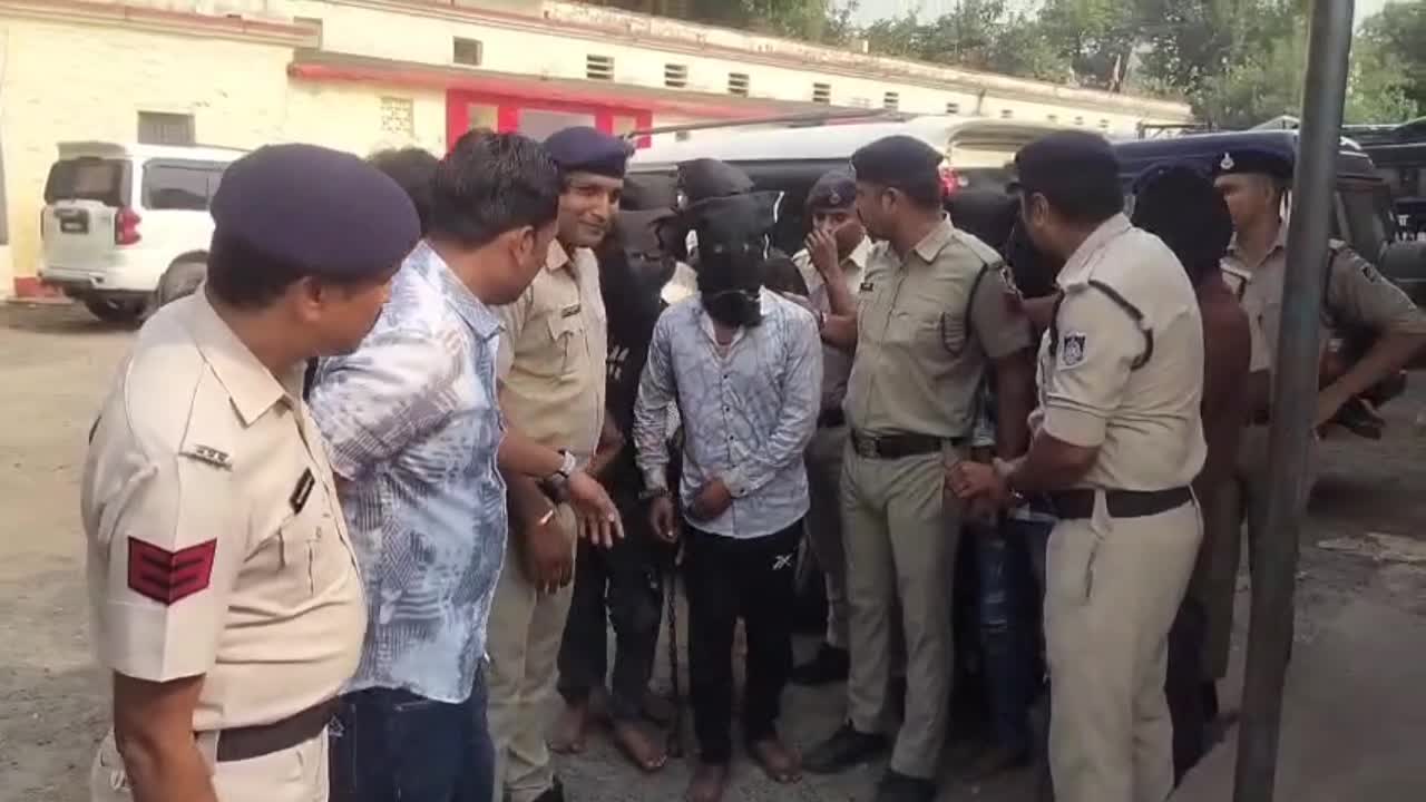 Morena Crime News : माँ बेटी को बंधक बनाकर वारदात को अंजाम देने वाले गैंग का खुलासा, पुलिस के हत्थे चढ़े 7 आरोपी