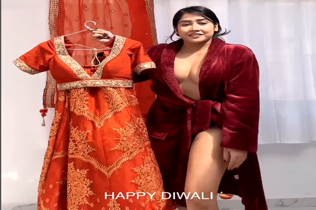 Sexy video: सोफिया अंसारी ने ब्रा लेस होकर कहा Happy diwali, सेक्सी वीडियो देख फटी रह जाएंगी आंखें