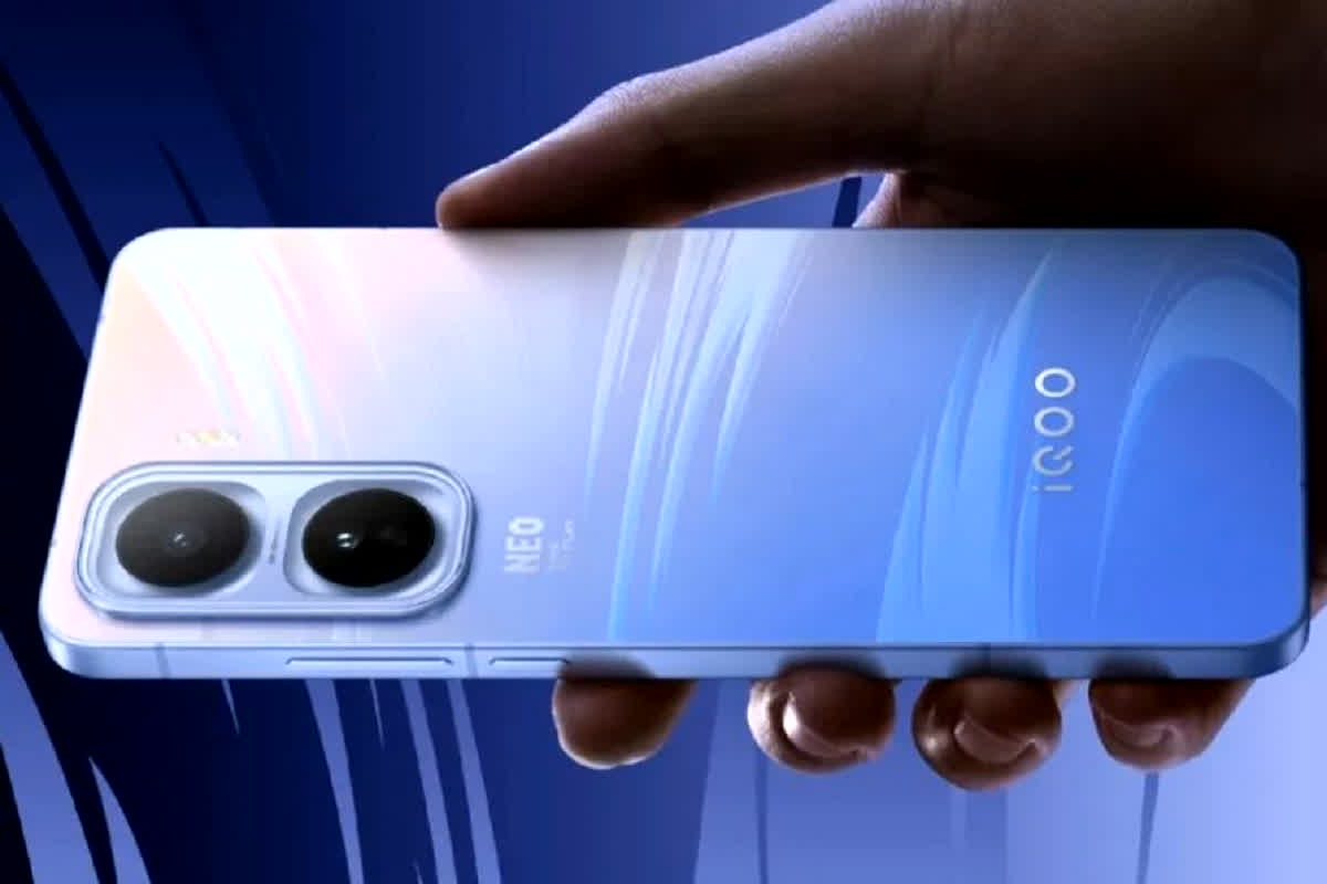 iQOO Neo 11 Price: 50MP कैमरा और लंबी बैटरी लाइफ के साथ iQOO Neo 11 अब भारत में होगा लॉन्च, सिर्फ इतनी कीमत पर…