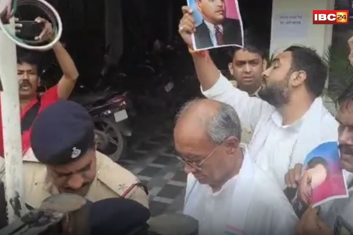 Indore News: इंदौर के शीतला बाजार विवाद पर गरमाई सियासत, दिग्विजय सिंह ने सीएम मोहन यादव को लिखा पत्र, भड़क गए रामेश्वर शर्मा …