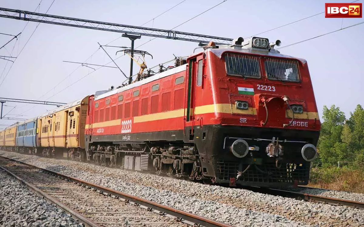 Morena News: चलती ट्रेन में मौत ने दी दस्तक, ट्रेन में तड़पता रहा युवक, मदद नहीं आई, परिजनों ने लगाया गंभीर आरोप..!