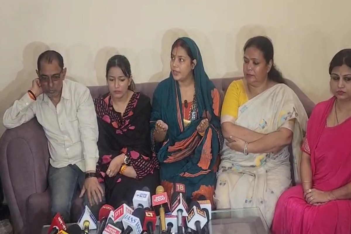 Jyoti and Pawan Singh dispute: ‘मुझे गर्भपात की दवा देते थे पवन सिंह’, भोजपुरी स्टार पर ज्योति सिंह ने लगाए गंभीर आरोप