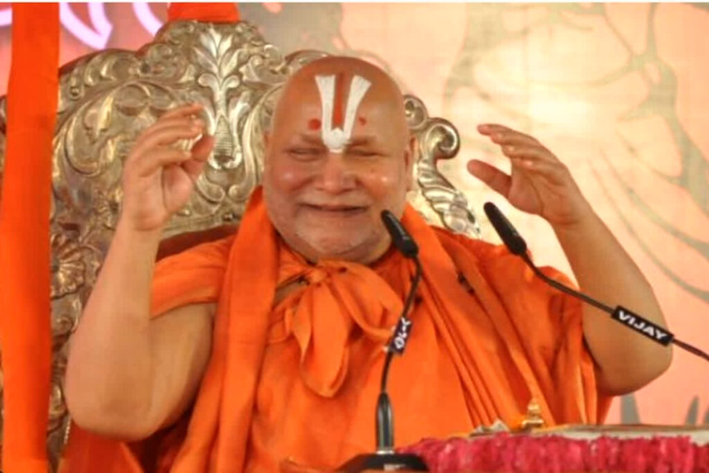 Swami Rambhadracharya on hindu nation, image source: ibc24