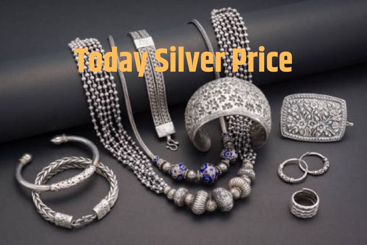 Silver Price Today: धनतेरस से ठीक पहले चांदी के भाव में 4000 रुपये की भारी गिरावट, जानिए आपके शहर में कितने का मिल रहा है एक तोला?