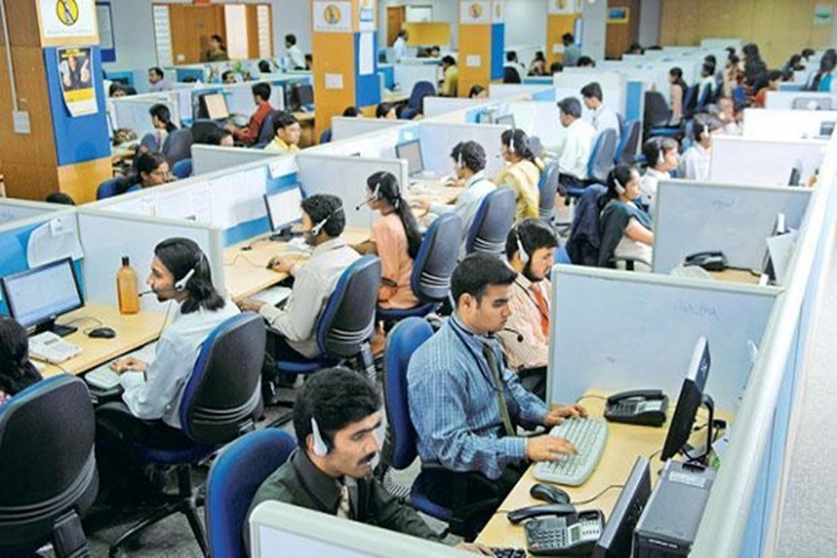 Govt Employees Latest News: सरकारी कर्मचारियों के लिए एक और खुशखबरी, अब इस काम के लिए नहीं लेना होगा NOC, सरकार ने नियमों में किया बदलाव