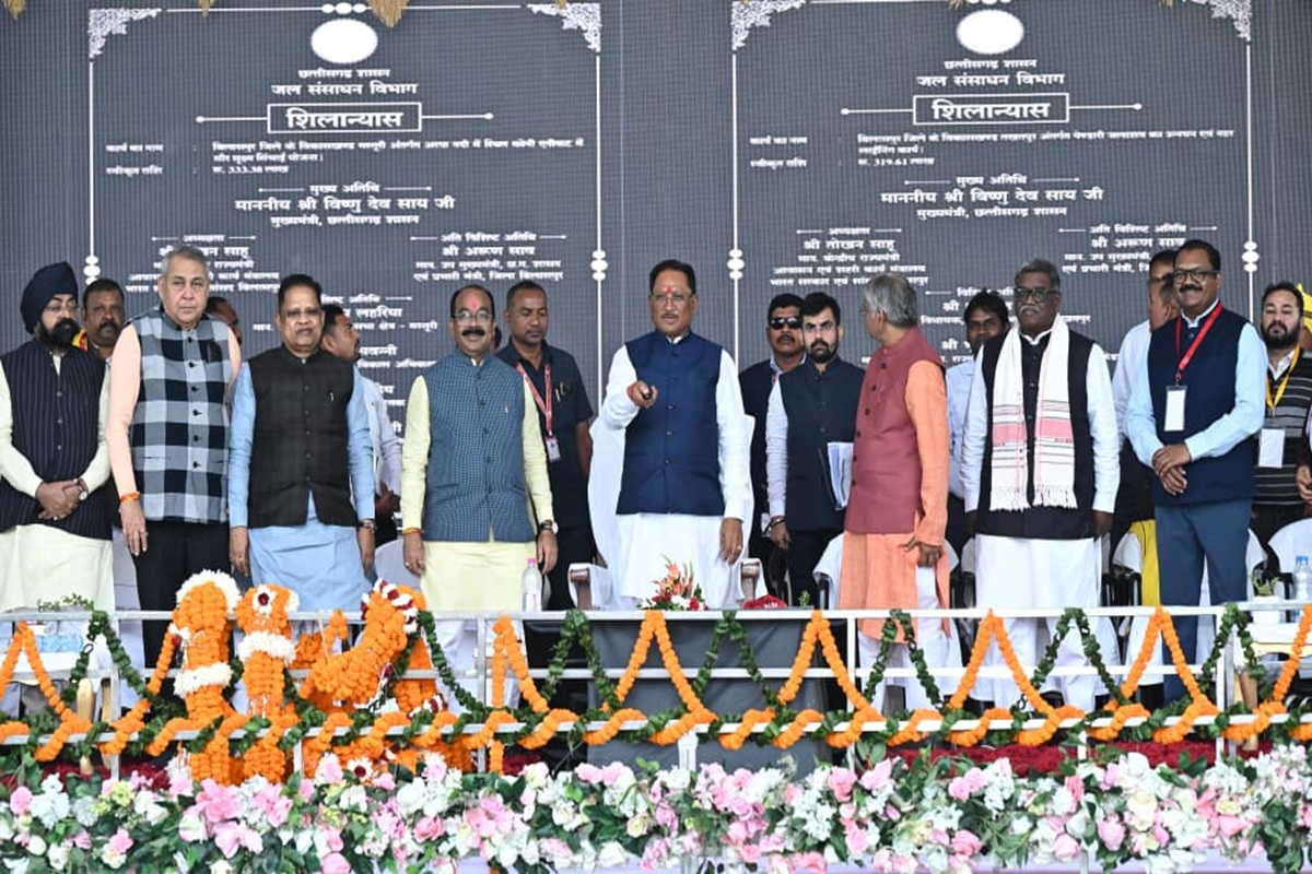 CG News: बिलासपुर शहर में स्थापित होगी भगवान बिरसा मुंडा की आदमकद प्रतिमा, शहीद वीर नारायण सिंह के नाम पर होगा ये ओवरब्रिज, सीएम साय ने किया ऐलान