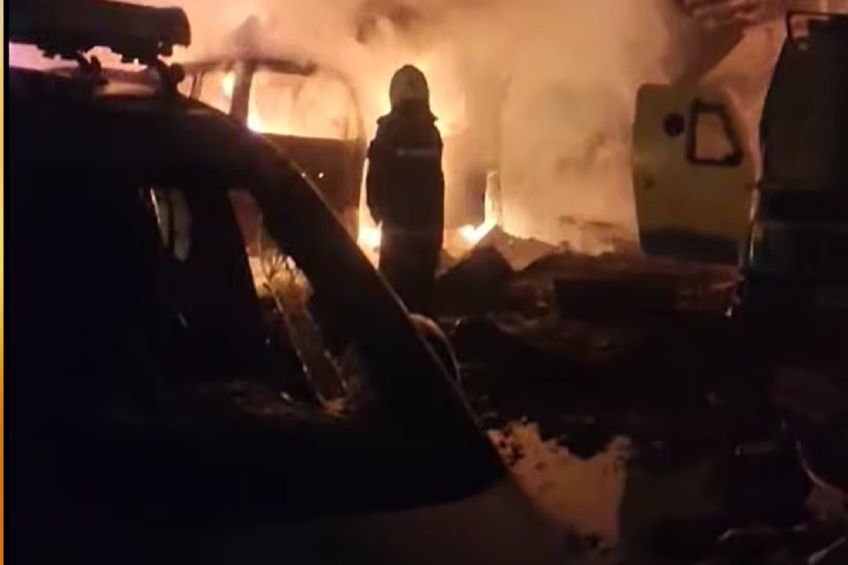 Blast in Jammu and Kashmir: दिल्ली के बाद अब जम्मू कश्मीर में थाने के पास बड़ा ब्लास्ट, कई लोगों के घायल होने की खबर, लाल किला ब्लास्ट से ये है कनेक्शन