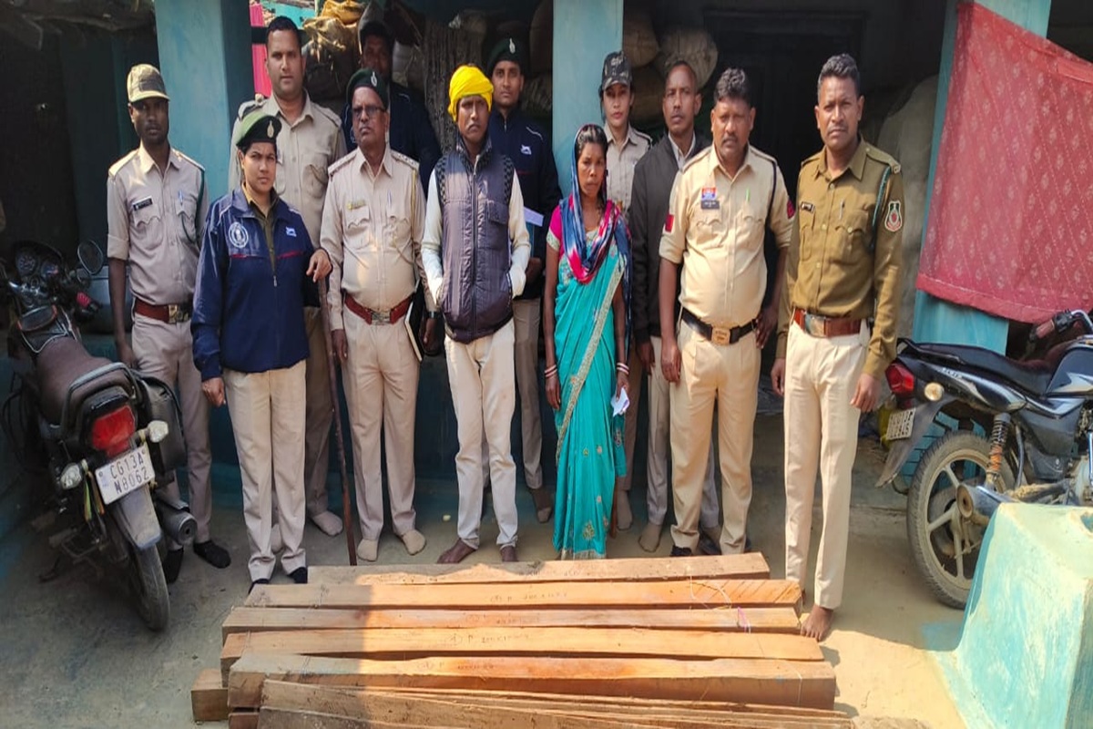 Korba News: वनकर्मियों को जबरन गांव ले जाकर लाठी-डंडों से पीटा, अब पुलिस ने पांच आरोपियों की खातिरदारी!