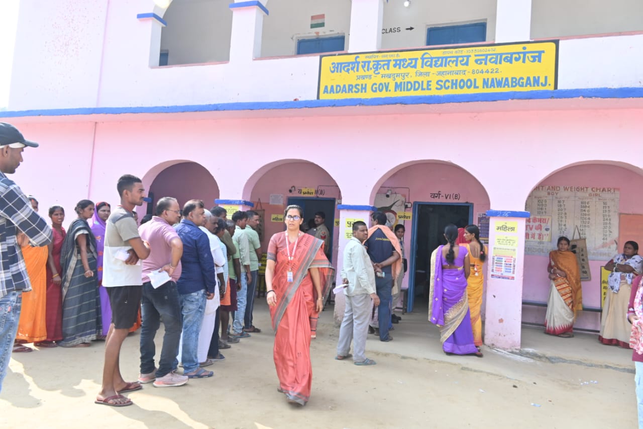 Bihar Vidhansabha Chunav 2025: बिहार विधानसभा चुनाव के नतीजों का सबसे बड़ा सरप्राइजिंग फैक्टर, NOTA ने कई दिग्गजों को धूल चटाया, 26 सीटों पर पलटे समीकरण, इतने लाख वोट नोटा को…