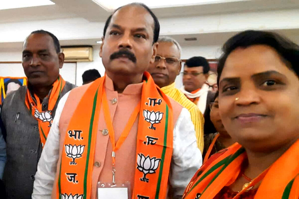 BJP leader Phool Joshi Exposed: पार्टी के विधायकों और नेताओं को लड़कियों की सप्लाई करती है भाजपा नेत्री / Image: X