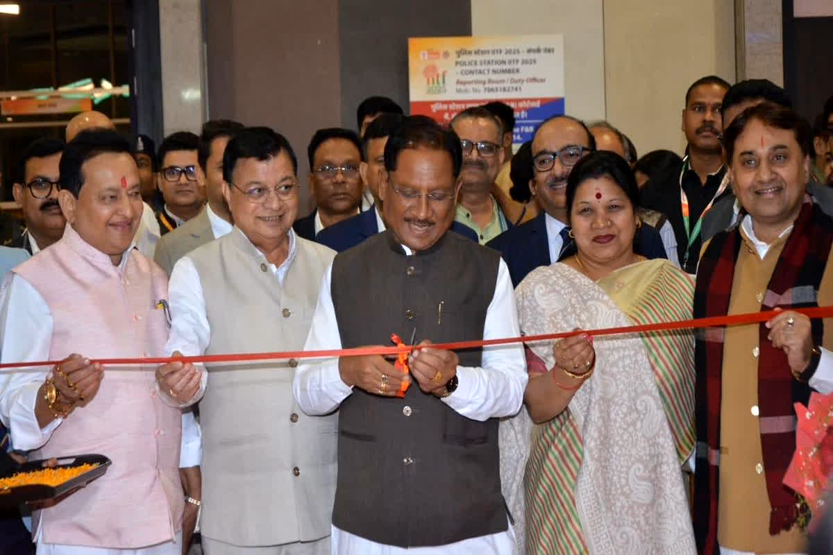 International Trade Fair 2025: अंतरराष्ट्रीय व्यापार मेले में आकर्षण का केंद्र बना छत्तीसगढ़ पेवेलियन, सीएम विष्णुदेव साय ने किया अवलोकन