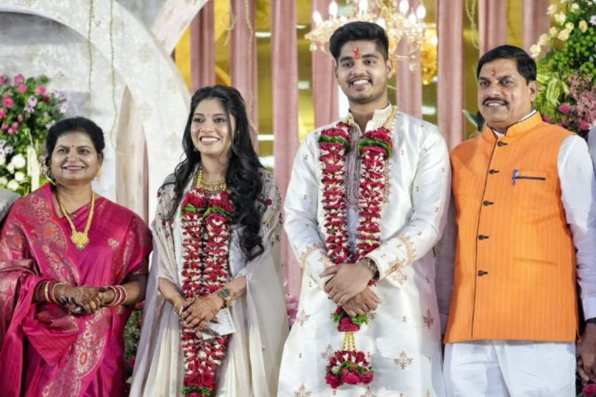 CM Mohan Yadav News : ना बैंड बाजा.. ना बराती.. सामूहिक विवाह सम्मेलन में बेटे की शादी करेंगे सीएम मोहन यादव, इस दिन सात फेरें लेंगे डॉ. अभिमन्यु