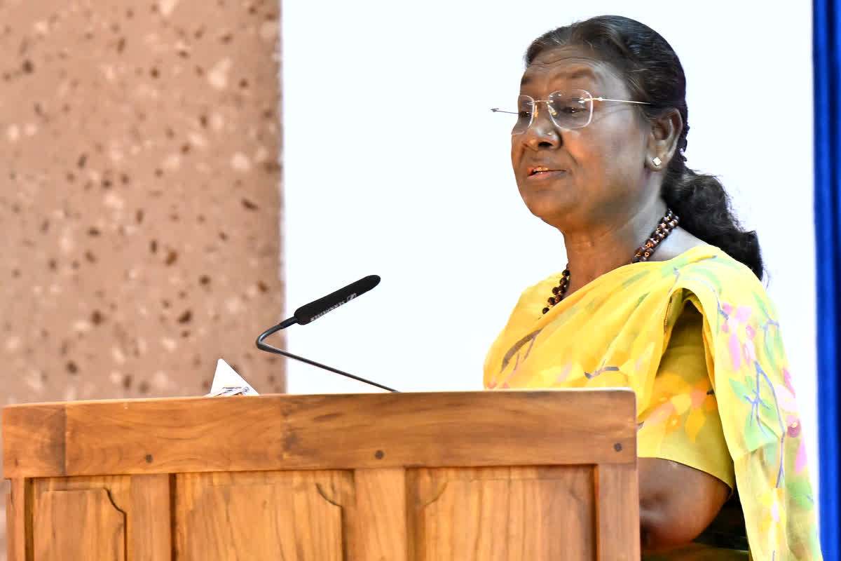 Draupadi Murmu Uttarakhand Visit: उत्तराखंड की रजत जयंती पर राष्ट्रपति मुर्मू का दौरा, 3 दिन के दौरे पर कई आयोजनों में शामिल होंगी राष्ट्रपति…