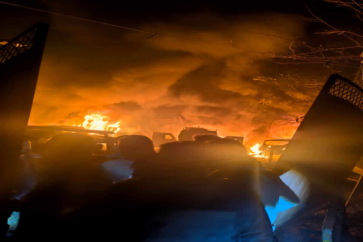 Srinagar Blast News: नौगाम पुलिस स्टेशन में भयावह धमाका, डॉ. मुजम्मिल गनई के घर से जब्त अमोनियम नाइट्रेट का हिस्सा फटा, मौतों का आंकड़ा बढ़ा, सवाल-साजिश या चूक ?