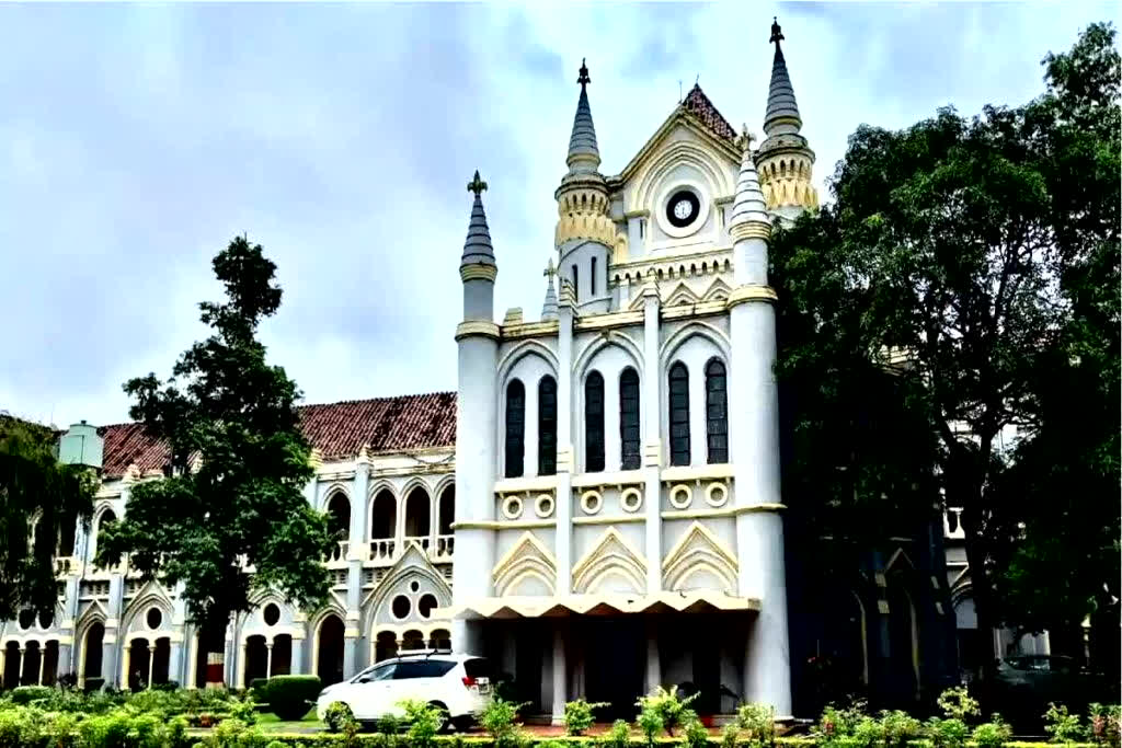 Jabalpur Crime News :पहले की अपनी पत्नी की हत्या, फिर लाश के साथ किया ये घिनौना काम, राज खुला तो कोर्ट ने दी उम्रकैद की सजा