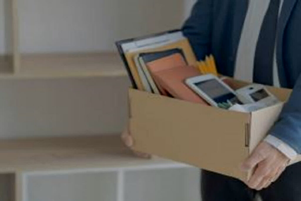 (Layoff / Image Credit: Pexels)