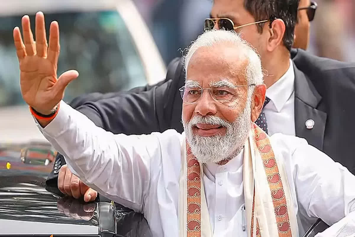 PM Modi Raipur Visit: राजधानी रायपुर में आज मोदी मैजिक! राज्योत्सव कार्यक्रम में होंगे शामिल, व्यस्त दिन में कई बड़ी सौगातें देंगे प्रधानमंत्री मोदी…