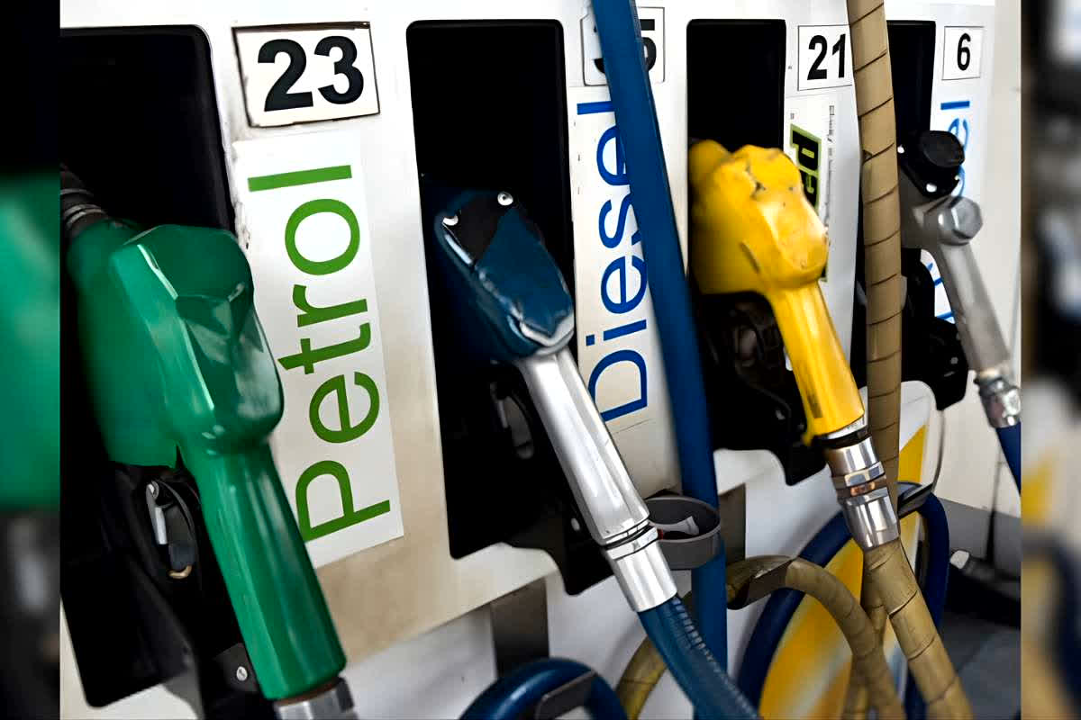 Petrol Diesel Price 29 November 2025: पेट्रोल 3.70 रुपए सस्ता…डीजल की कीमतों में बड़ी राहत! 1 दिसंबर से वाहन मालिकों के आएंगे अच्छे दिन, अब एक लीटर के लिए देना होगा सिर्फ इतना