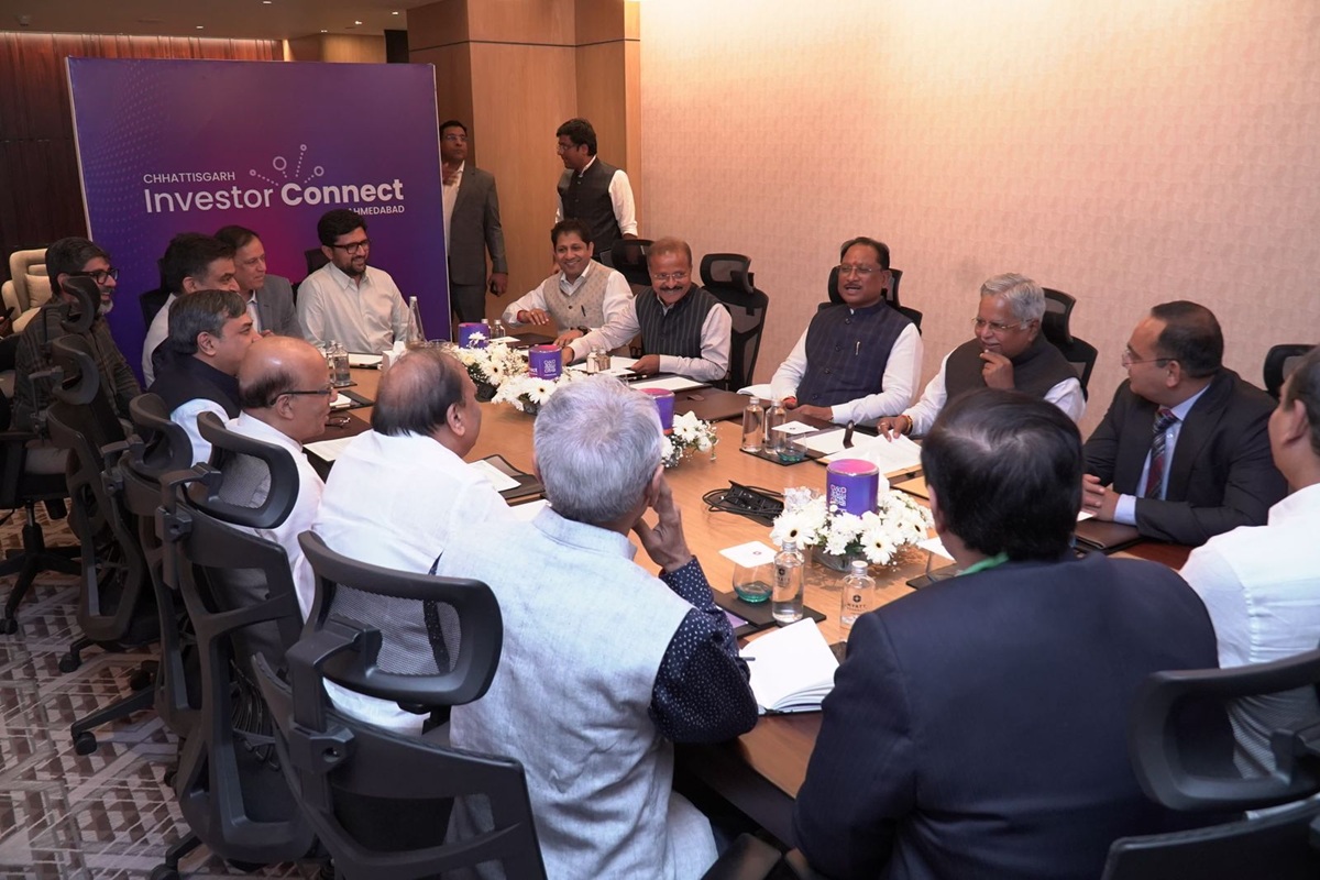 Chhattisgarh Investor Connect: गुजरात के इन उद्योगपतियों ने छत्तीसगढ़ में निवेश की जताई इच्छा, सीएम साय ने बताया अपार संभावनाओं का प्रदेश