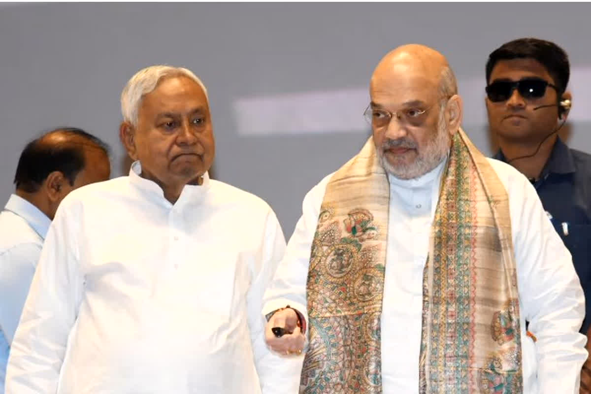 Bihar Government Formation: सीएम नीतीश कुमार देंगे इस्तीफा, शाह के आवास पर बैठकों का दौर, नड्डा–तावड़े से लेकर ललन सिंह तक पहुंचे मिलने