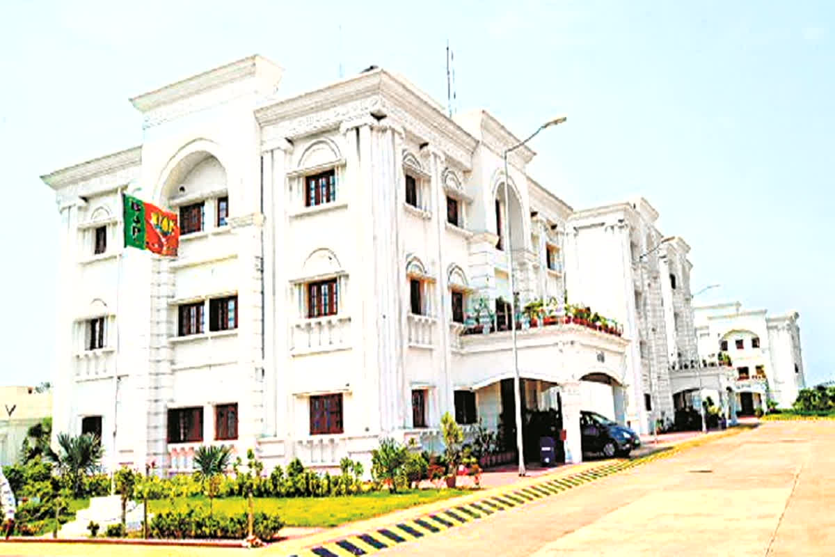 Chhattisgarh SIR News: छत्तीसगढ़ बीजेपी की आज होने वाली गहन बैठक… मतदाता सूची सुधार के नाम पर होने वाला है कुछ बड़ा, पढ़ें पूरी खबर…