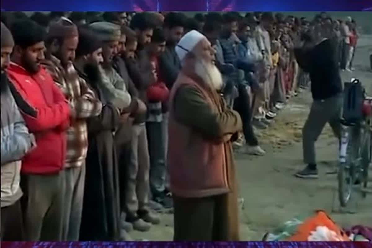 Nowgam blast: नौगाम विस्फोट में जान गंवाने वाले 9 लोगों को अंतिम विदाई, रोते बिलखते परिजनों को देख नम हो जाएंगी आंखें