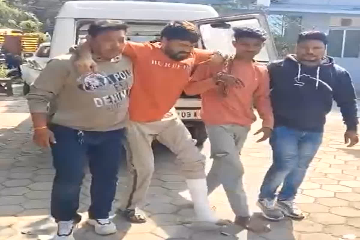 Indore Crime News: पुलिस को मिली बड़ी सफलता, अवैध नशे के तस्कर को किया गिरफ्तार, ब्राउन शुगर की मात्रा देख उड़े होश