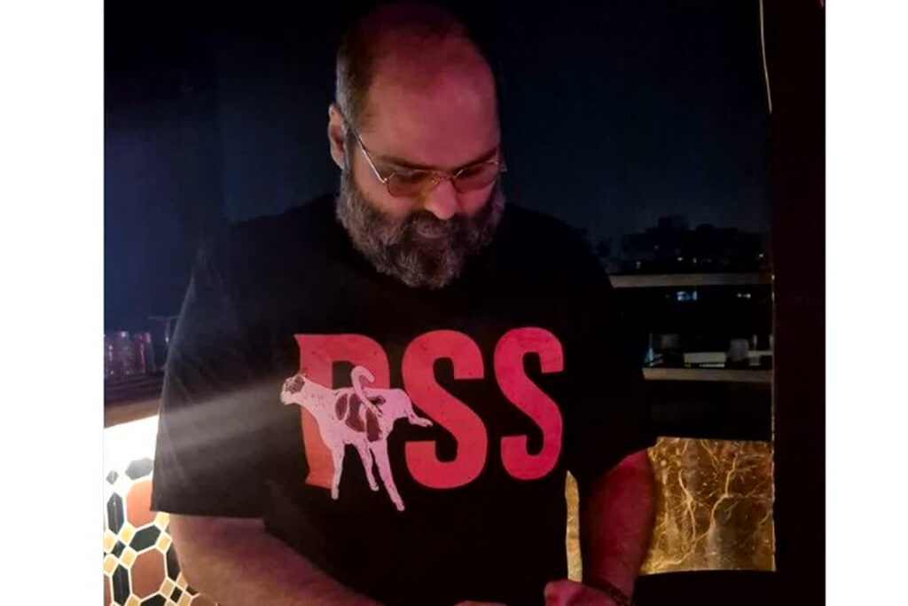 Comedian Kunal Kamra T-shirt, image source: Kunal Kamra x post