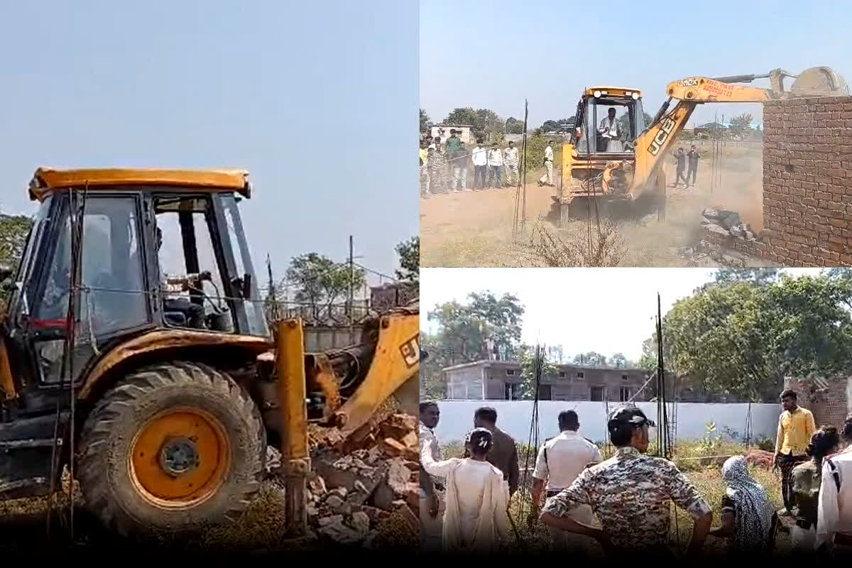 Rajim News: चार बार नोटिस के बावजूद नहीं माने अतिक्रमणकारी, फिर प्रशासन ने चलाया इतने मकानों पर बुलडोजर.. छत्तीसगढ़ में ये मंजर देखकर दंग रह गए लोग