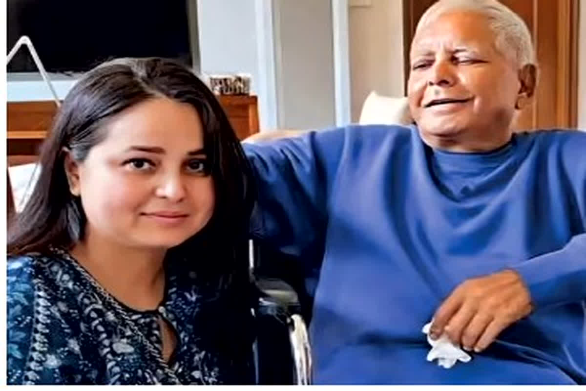 Rohini Acharya Latest Tweet: पिता को किडनी देकर पछता रही रोहिणी आचार्य, ट्वीट कर किया सनसनी खेज खुलासा, तेजस्वी यादव के लिए कह दी ऐसी बात