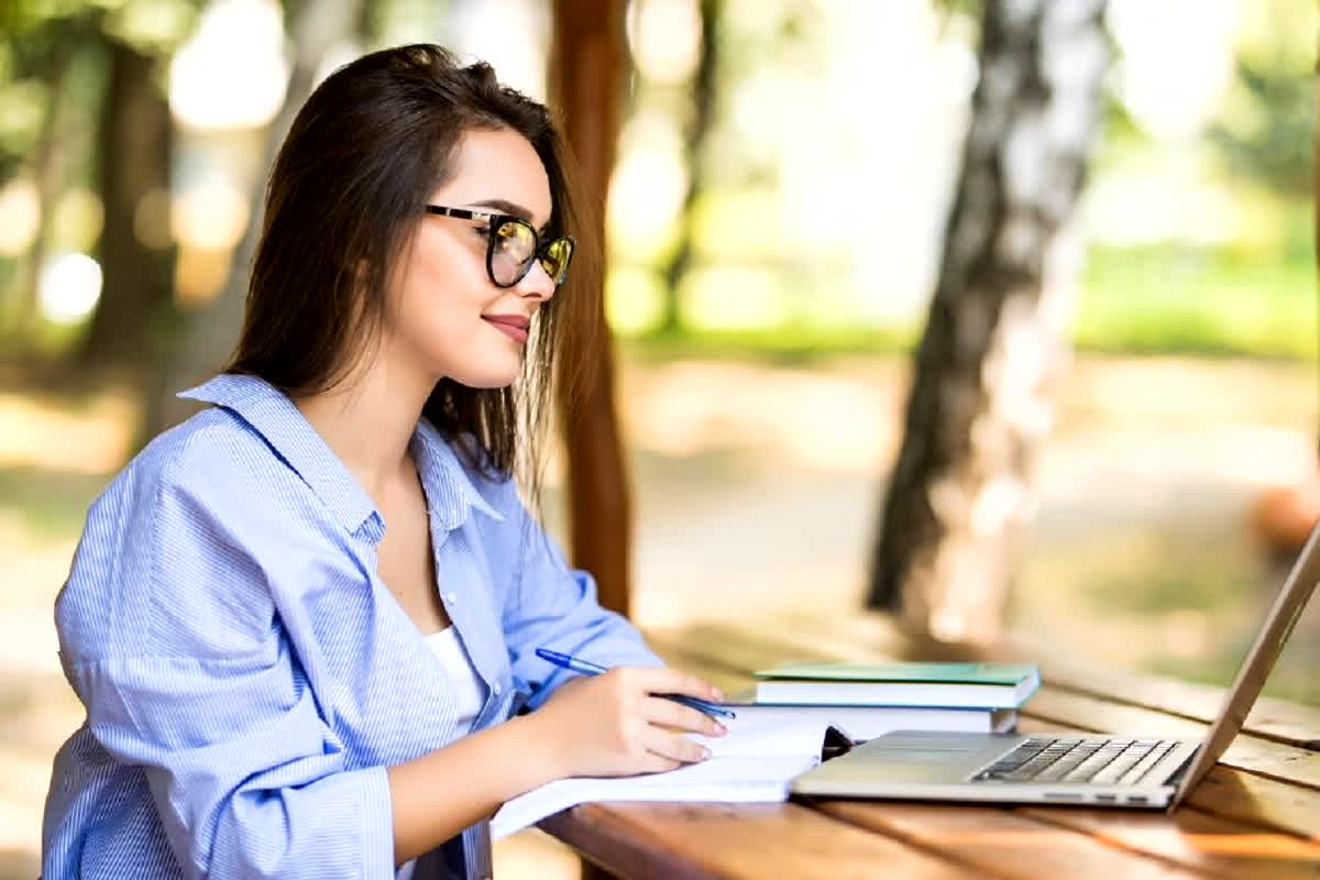 BOI Recruitment 2025: 400 अप्रेंटिस पदों के लिए बैंक ऑफ इंडिया ने खोले दरवाजे! अब फ्रेशर्स के लिए आवेदन करना आसान, फटाफट करें अप्लाई!