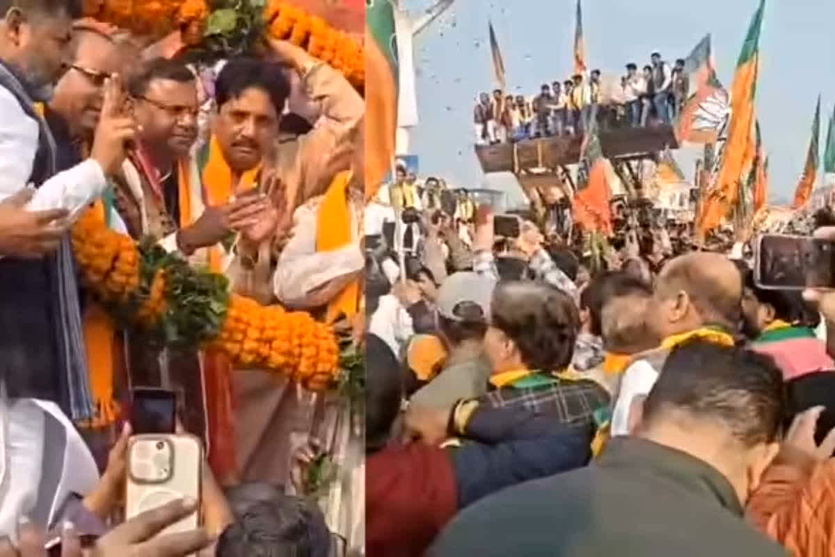 Ghaziabad BJP Leader 50000 Lost : कार्यक्रम के दौरान भाजपा नेता की 50 हजार की गड्डी पार! मंच से की वापस करने की अपील, कार्यकर्ता बोले- कौन वापस करेगा…