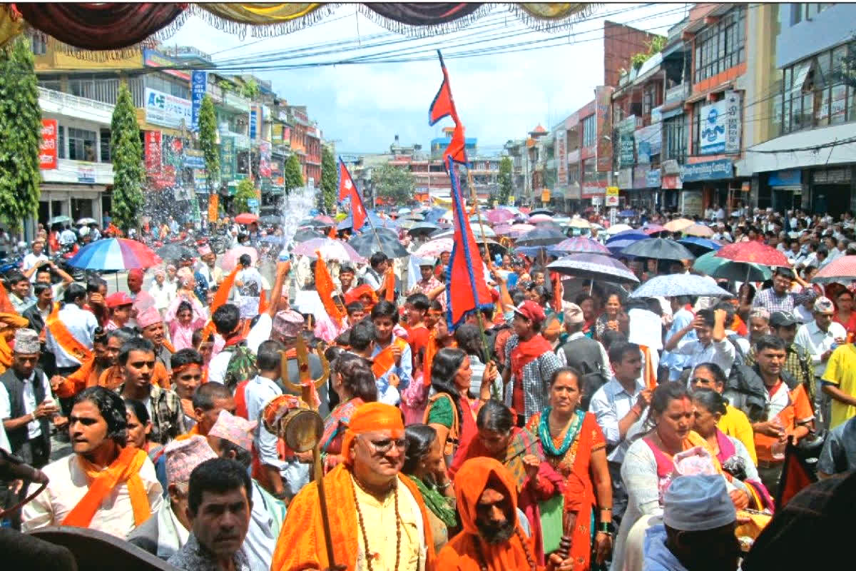 Himanta Biswa Sarma on Muslims Population: “हर हिन्दू तीन बच्चे पैदा करें, एक बच्चे पर नहीं रूकना है”.. भाजपा के इस मुख्यमंत्री का बयान, आप भी सुनें