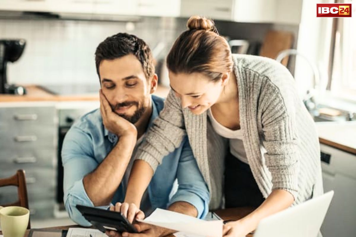 Husband and Wife Posting: क्या सरकारी नौकरी वाले पति-पत्नी को एक ही इलाके में मिलनी चाहिए पोस्टिंग?.. आ गया इस पर सरकार का जवाब , पढ़ें