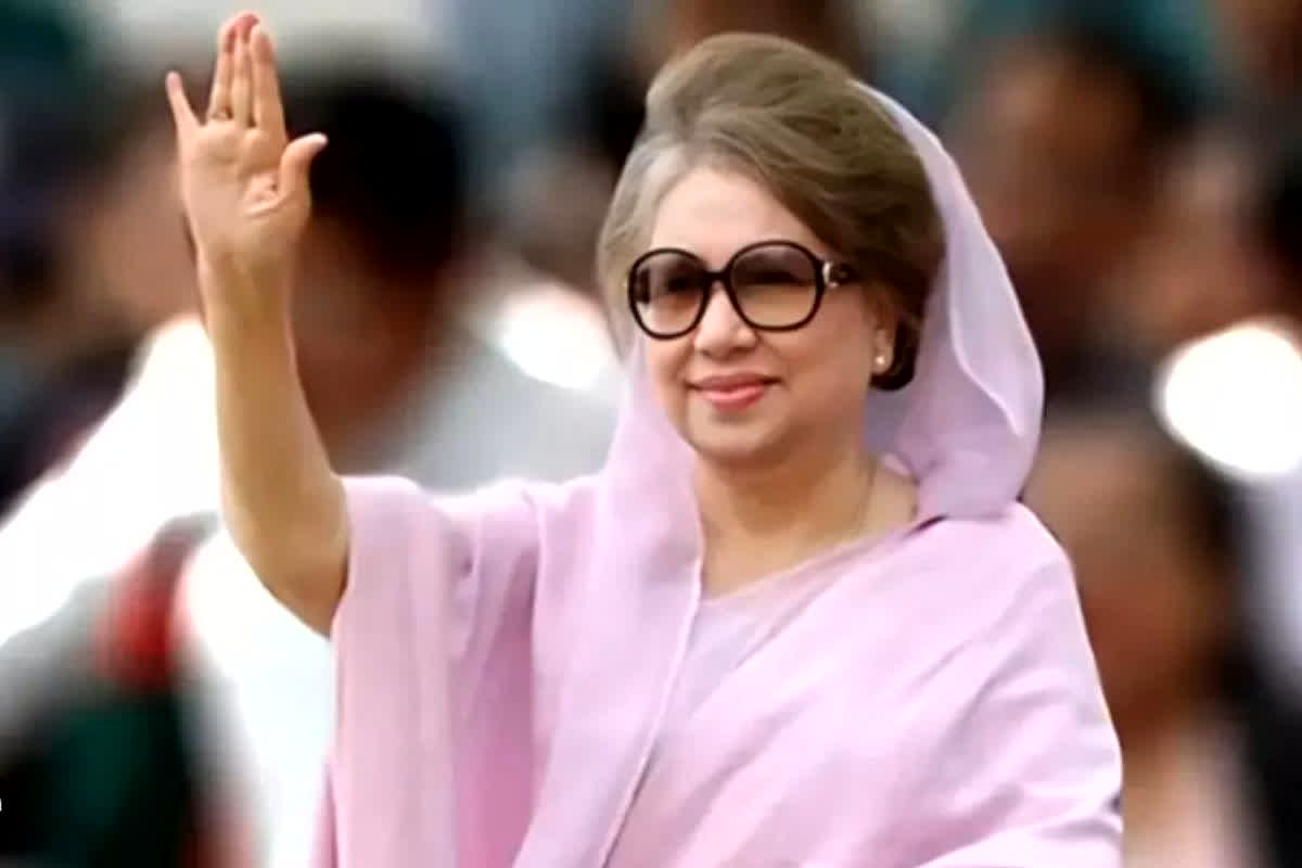 Khaleda Zia Funeral: नहीं रहीं पहली महिला प्रधानमंत्री जिया, पति की कब्र के बगल में होंगी सुपुर्द-ए-खाक, तीन दिन का राजकीय शोक घोषित