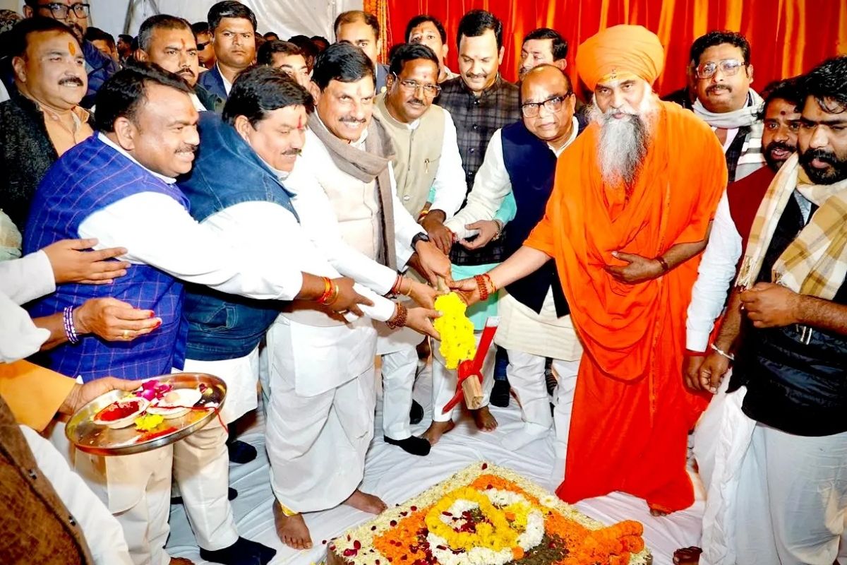 Mohan Yadav Announcement: उज्जैन में होगा भव्य सिंहस्थ! सीएम डॉ. मोहन यादव ने किए 129 करोड़ के 12 बड़े प्रोजेक्ट्स का लोकार्पण, कहा- श्रद्धालु सिर्फ मेहमान नहीं, महाकाल के अतिथि हैं