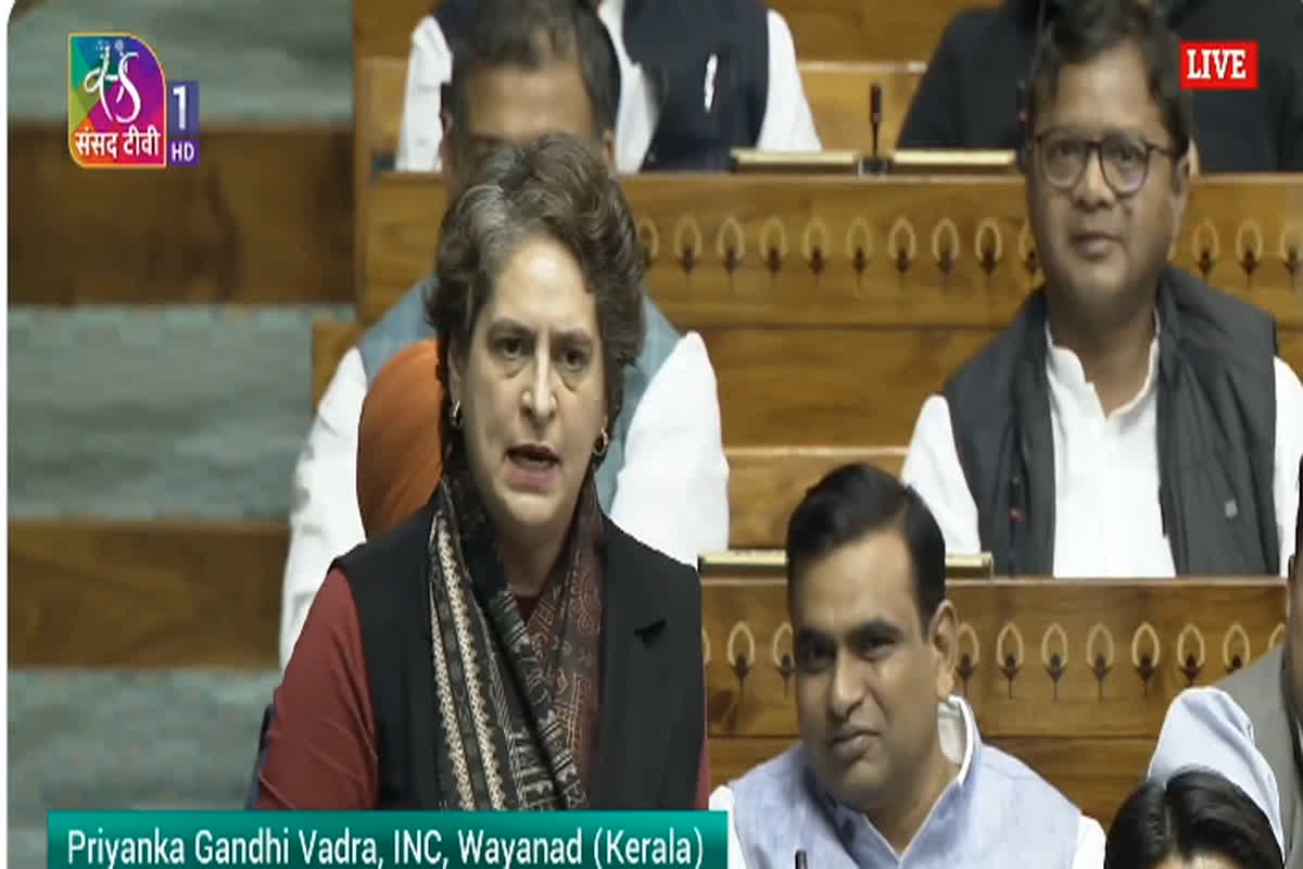 Priyanka Gandhi on LokSabha: ‘PMO के अंदर बेटिंग ऐप पर क्या चल रहा है’, संसद में वंदे मातरम् पर बहस के दौरान प्रियंका गांधी ने अचानक उठाया ये मुद्दा, भड़क गए स्पीकर…