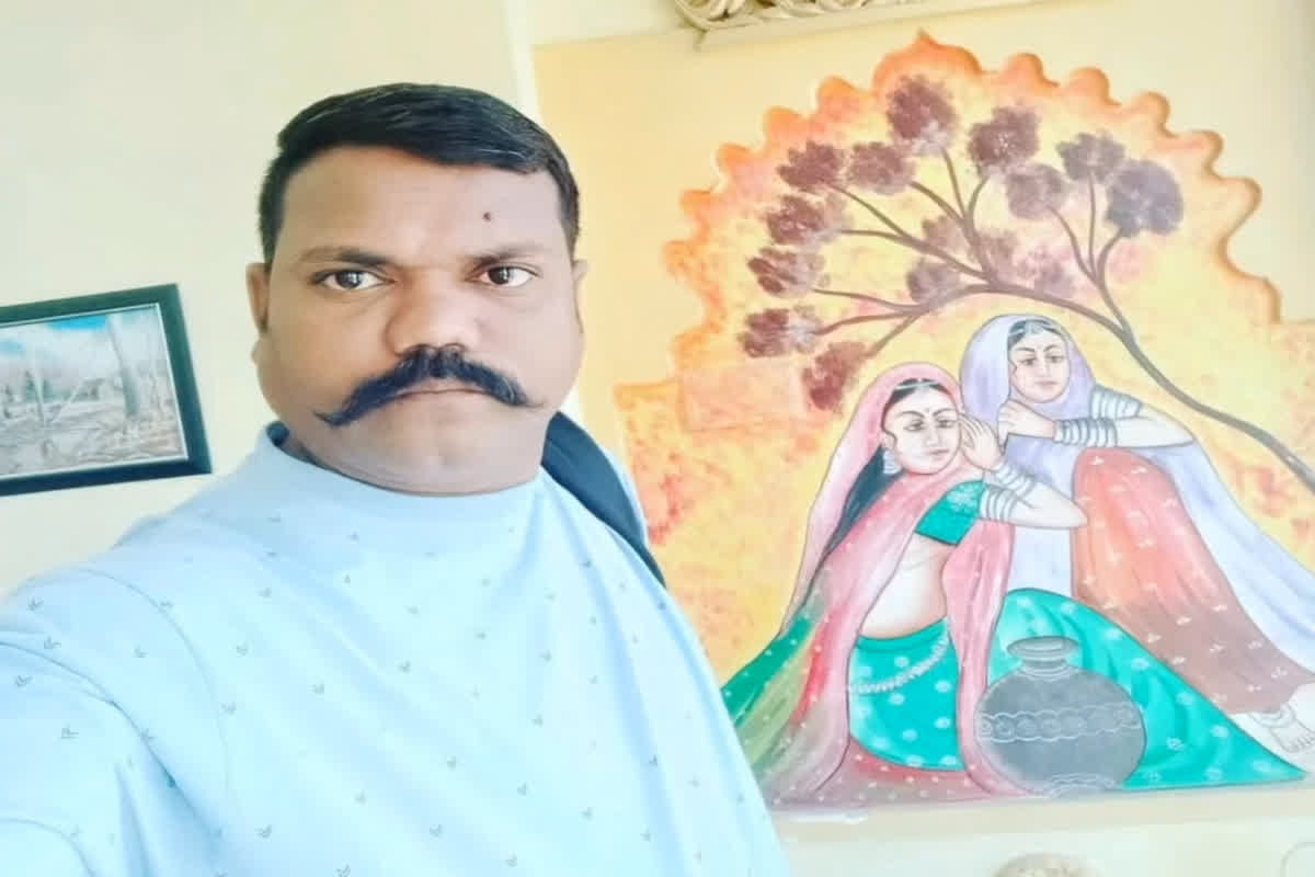 Police Constable Suicide: सरकारी क्वार्टर में इस हाल में मिला प्रधान आरक्षक, नजारा देख दंग रह गए अधिकारी, पुलिस महकमे में मचा हड़कंप