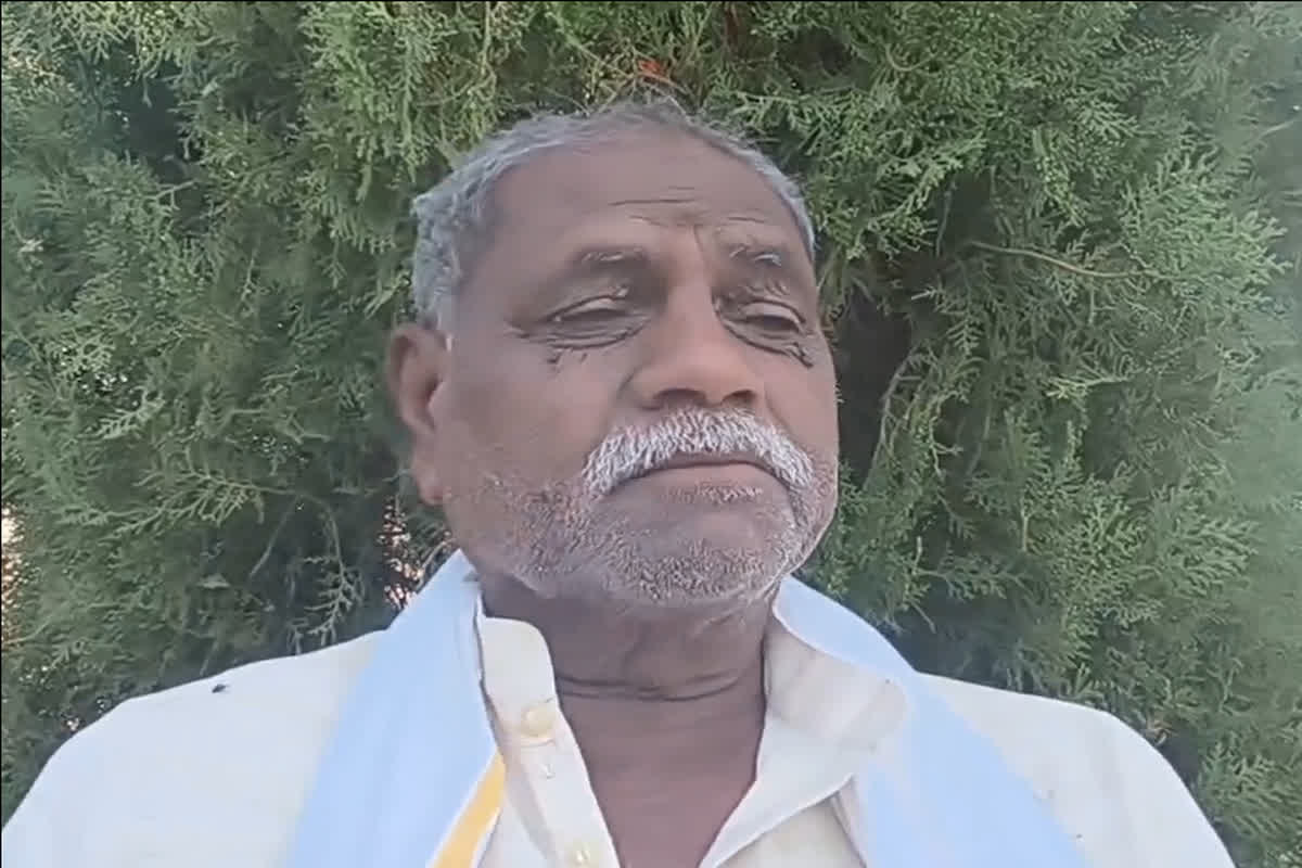 Sitaram Adivasi: ‘अधिकारी नहीं देते सम्मान…’,  राज्य मंत्री का दर्द छलका! BJP नेता बोले- सरकार की छवि हो रही खराब