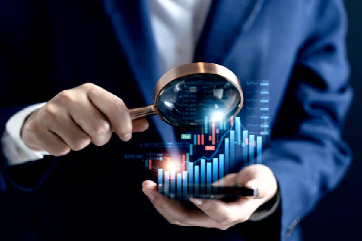 Stock Market Updates: निवेश की प्लानिंग से पहले जान लें! अगले हफ्ते शेयर बाजार कितने दिन रहेगा खुला, क्रिसमस पर ट्रेडिंग होगी या लगेगा ब्रेक?