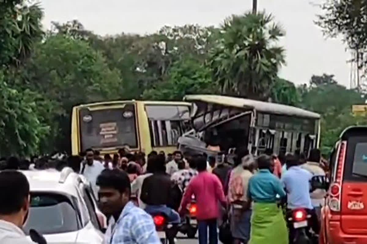 Road Accident In Tamilnadu: 11 लोगों की मौत, 20 से ज्यादा की हालत गंभीर, जानें कहां हुआ दिल दहला देने वाला हादसा