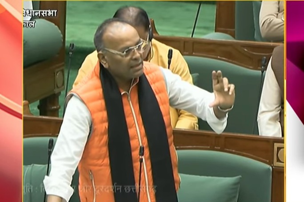 Raipur News: अजय चंद्राकर 15 विधायकों के साथ कांग्रेस में आएं उन्हें बना देंगे मुख्यमंत्री…, सदन में कांग्रेस विधायक ने ली चुटकी