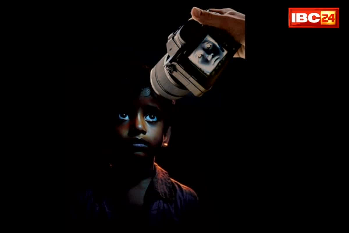 Child Pornography Scandal: ये मामला पढ़कर समाज से उठ जाएगा आपका भरोसा, नाबालिगों का अश्लील वीडियो बनाकर युवक करता था वायरल, फिर जो हुआ….